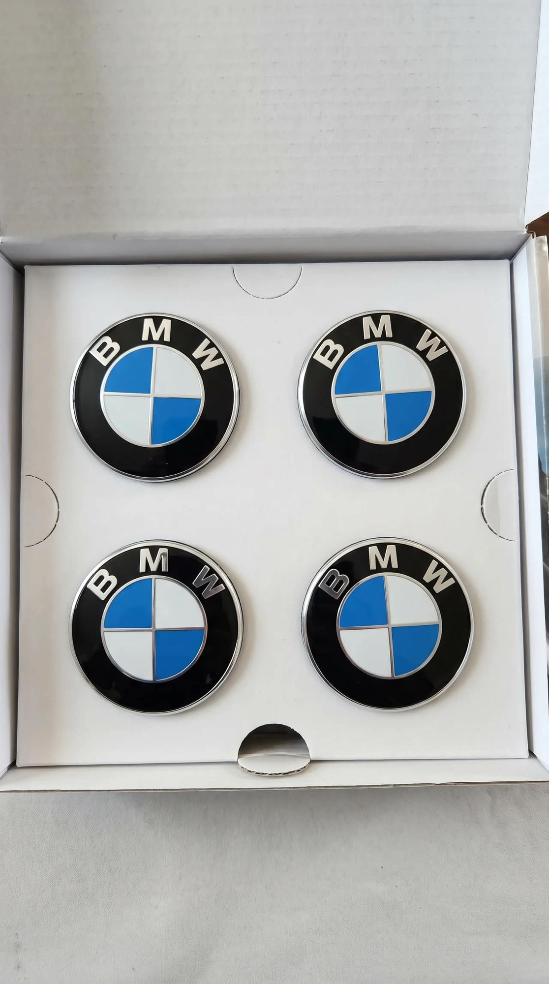 BMW centre caps